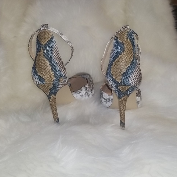 Faux Snakeskin High Heels - Picture 4 of 5